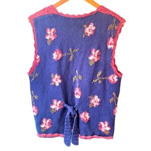 Vintage Eagle's Eye Button‎ Front Knit Vest Scalloped Details Women's Size Large